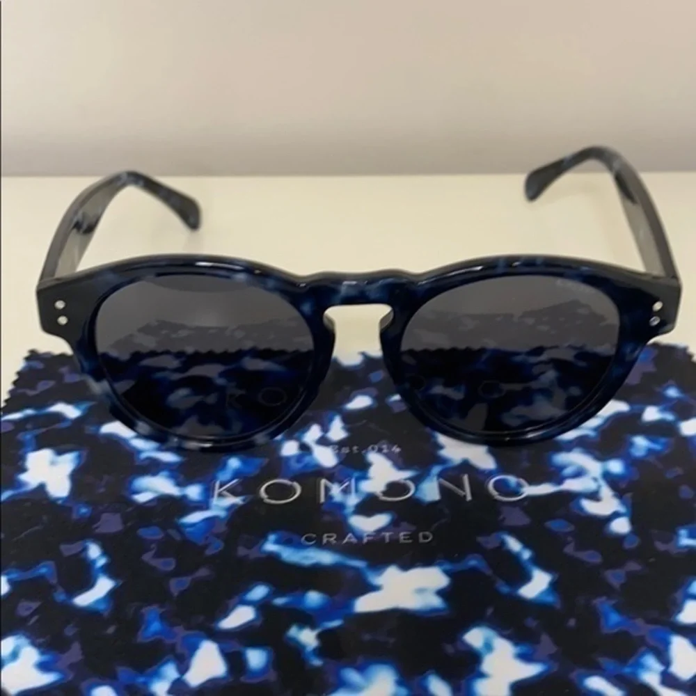 Komono Clement Indigo Demi Sunglasses NEW NWT round blue
